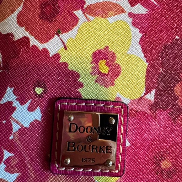 Dooney & Bourke Geranium Floral North South Triple Zip Crossbody -EUC - Picture 10 of 10